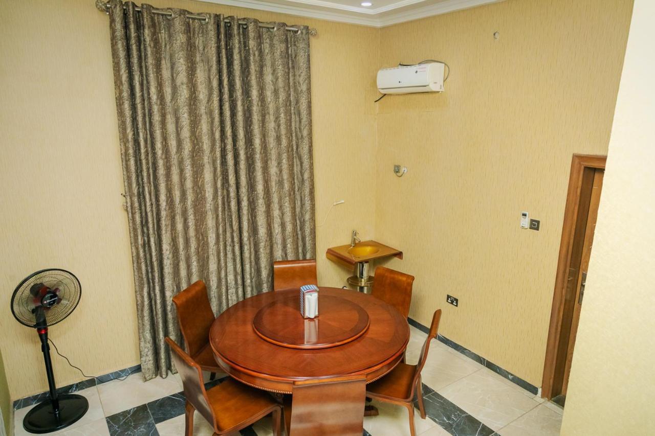 Akingston Residence อิบาดัน ภายนอก รูปภาพ