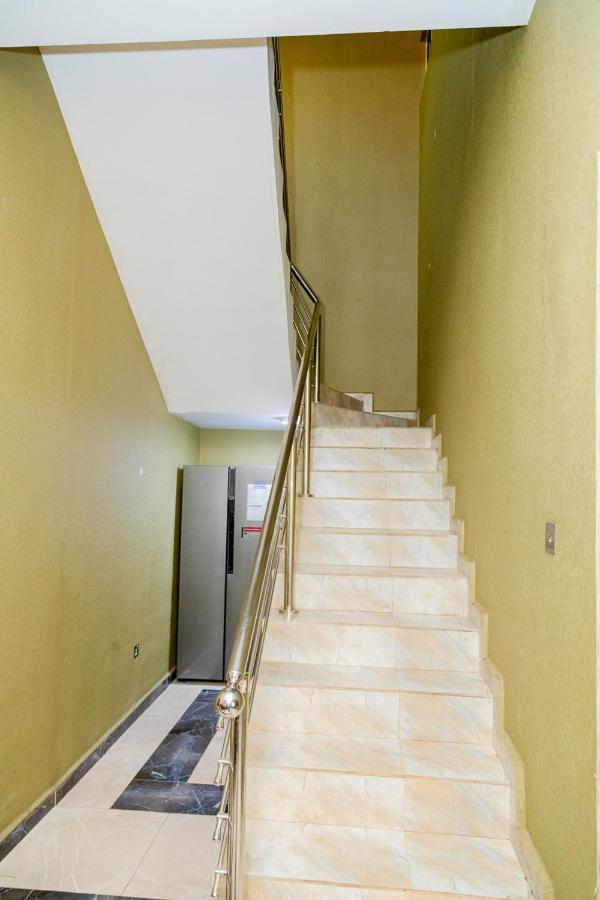 Akingston Residence อิบาดัน ภายนอก รูปภาพ