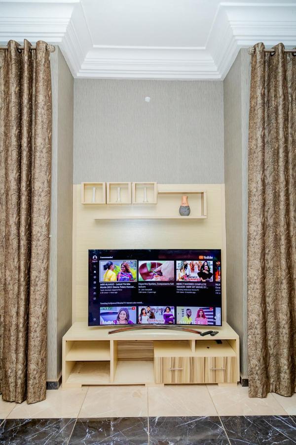 Akingston Residence อิบาดัน ภายนอก รูปภาพ