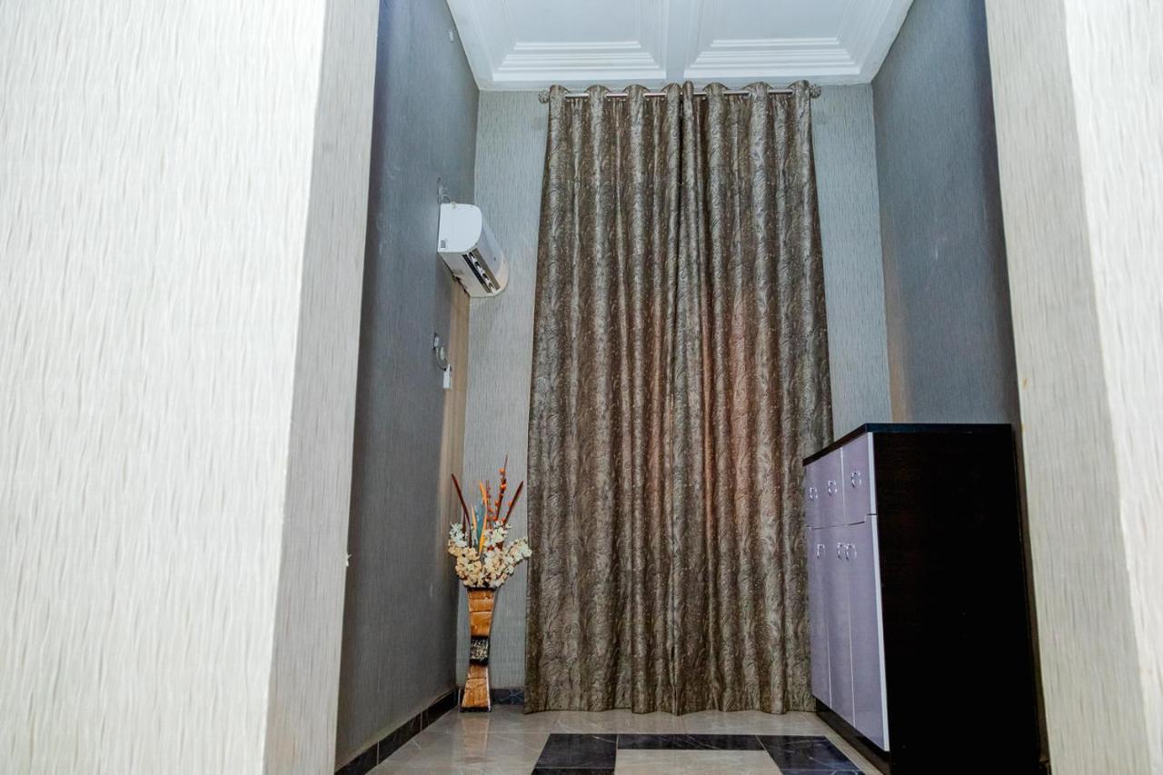 Akingston Residence อิบาดัน ภายนอก รูปภาพ
