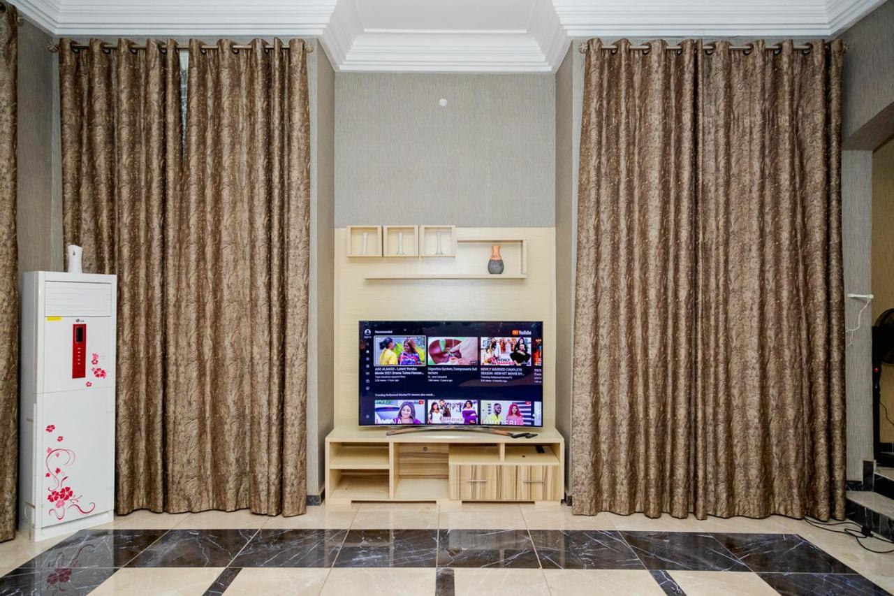 Akingston Residence อิบาดัน ภายนอก รูปภาพ